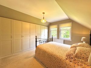 Photo 21- click for photo gallery